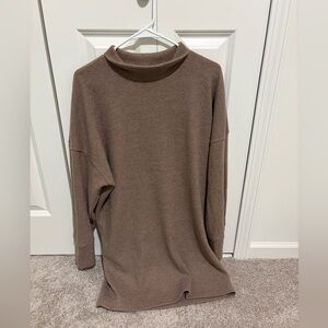 ABERCROMBIE & FITCH Tutleneck Sweater Women's